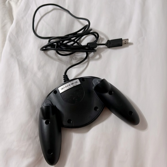 Microsoft SideWinder Game Pad - Picture 2 of 4